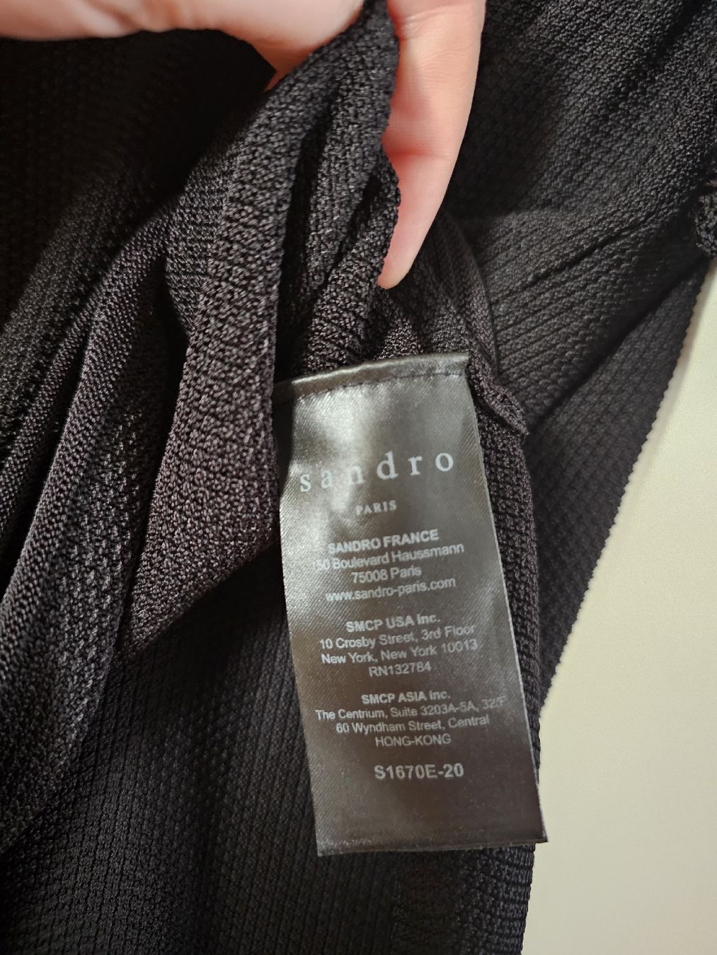 Sandro Maglioni & Felpe: Sandro black knit top – Nuovo (secondo la descrizione) da Zürich venduto da Ada2 2