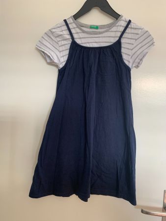 Supersüsses BENETTON Kleid Gr. XL (150)