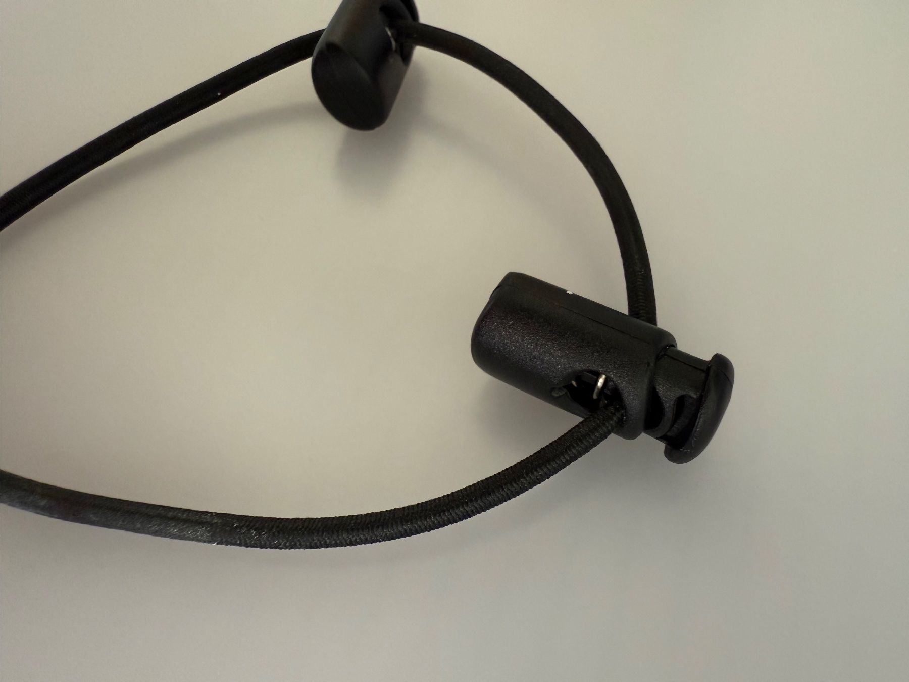 Seile: 2 Kordeln für Gummiband oder Seil in Schwarz ! – Gebraucht aus Chur von Hermes421 1