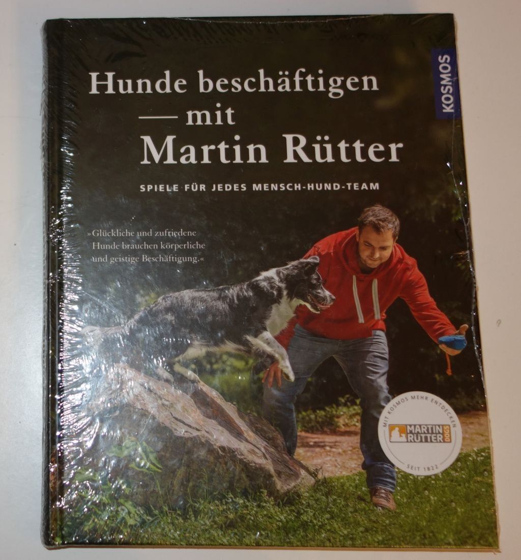 Libri: Hunde beschäftigen mit MARTIN RÜTTER – Nuovo e nell'imballaggio originale da Dietlikon venduto da Web-Trader 2