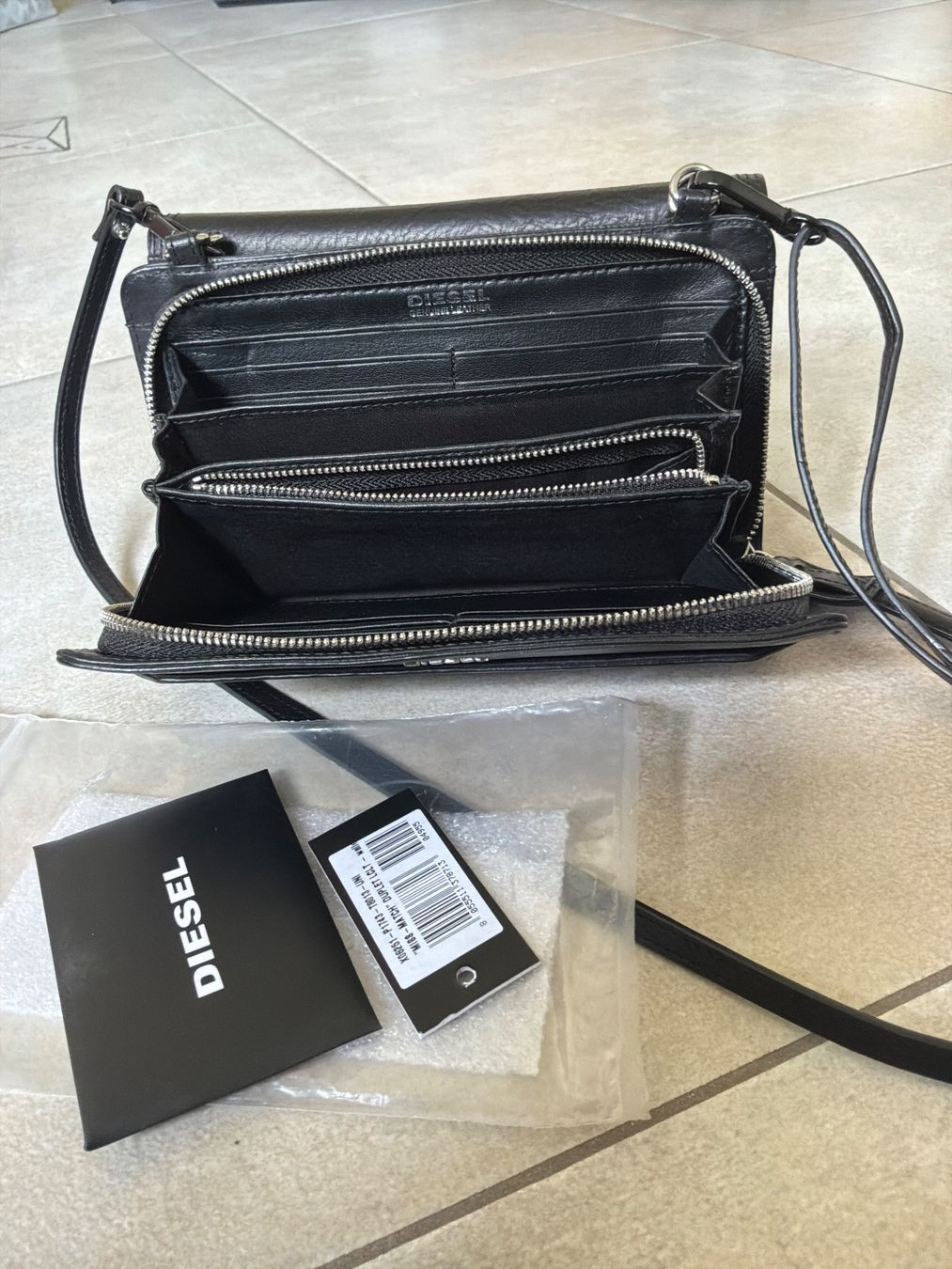 Diesel Borse da donna: DIESEL MISS-MATCH Wallet Pouch – Nuovo (secondo la descrizione) da Glattfelden venduto da Danshari 1
