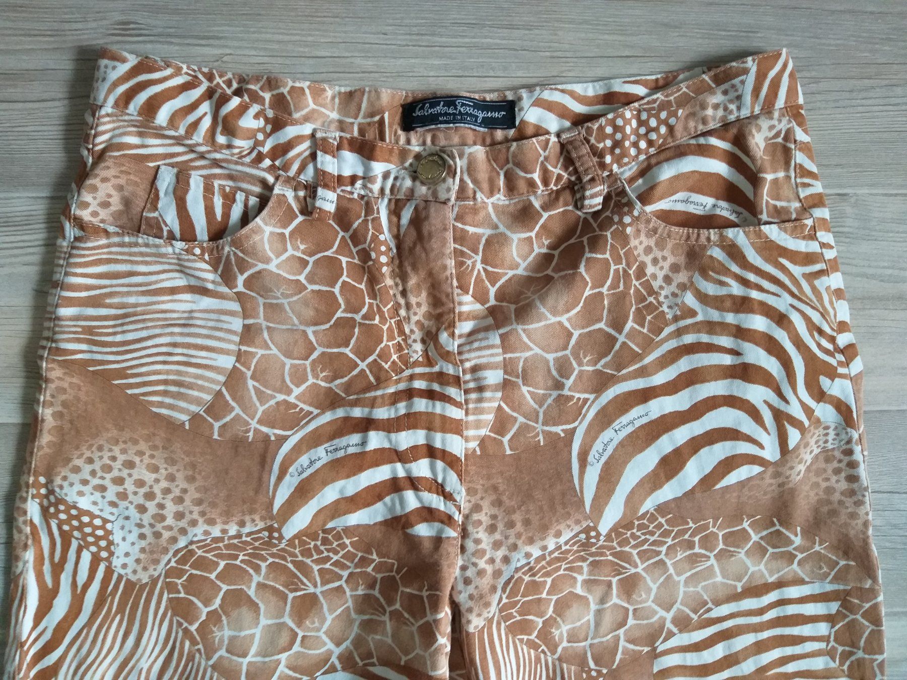 Salvatore Ferragamo Jeans: SALVATORE FERRAGAMO Jeans taille / Grosse M – Gebraucht aus Cossonay-ville von Super-Price-Quality 1