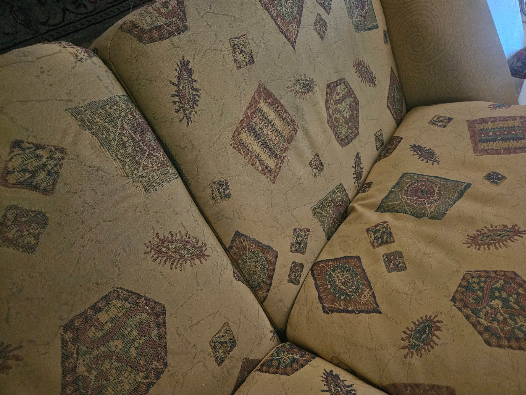 Sofas: Ecksofa mit Muster Gebraucht guter Zustand – Gebraucht aus Zürich von pas_62dh 1