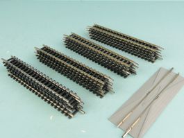 Minitrix Gleis 19 X 4904 und  4974 Eingleisvorrichtung