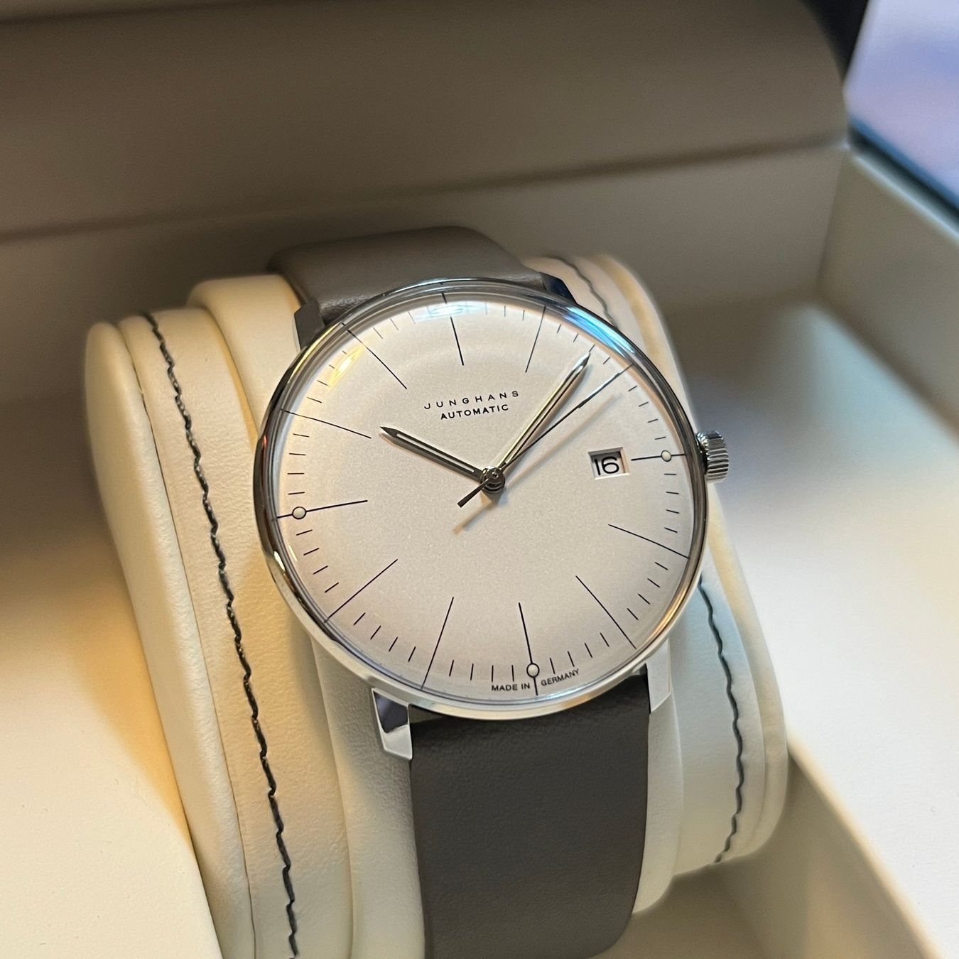 Junghans Montres: Junghans Max Bill Automatic Full Set 027/4002.48 – D'occasion à Carouge GE par Watchaser 1