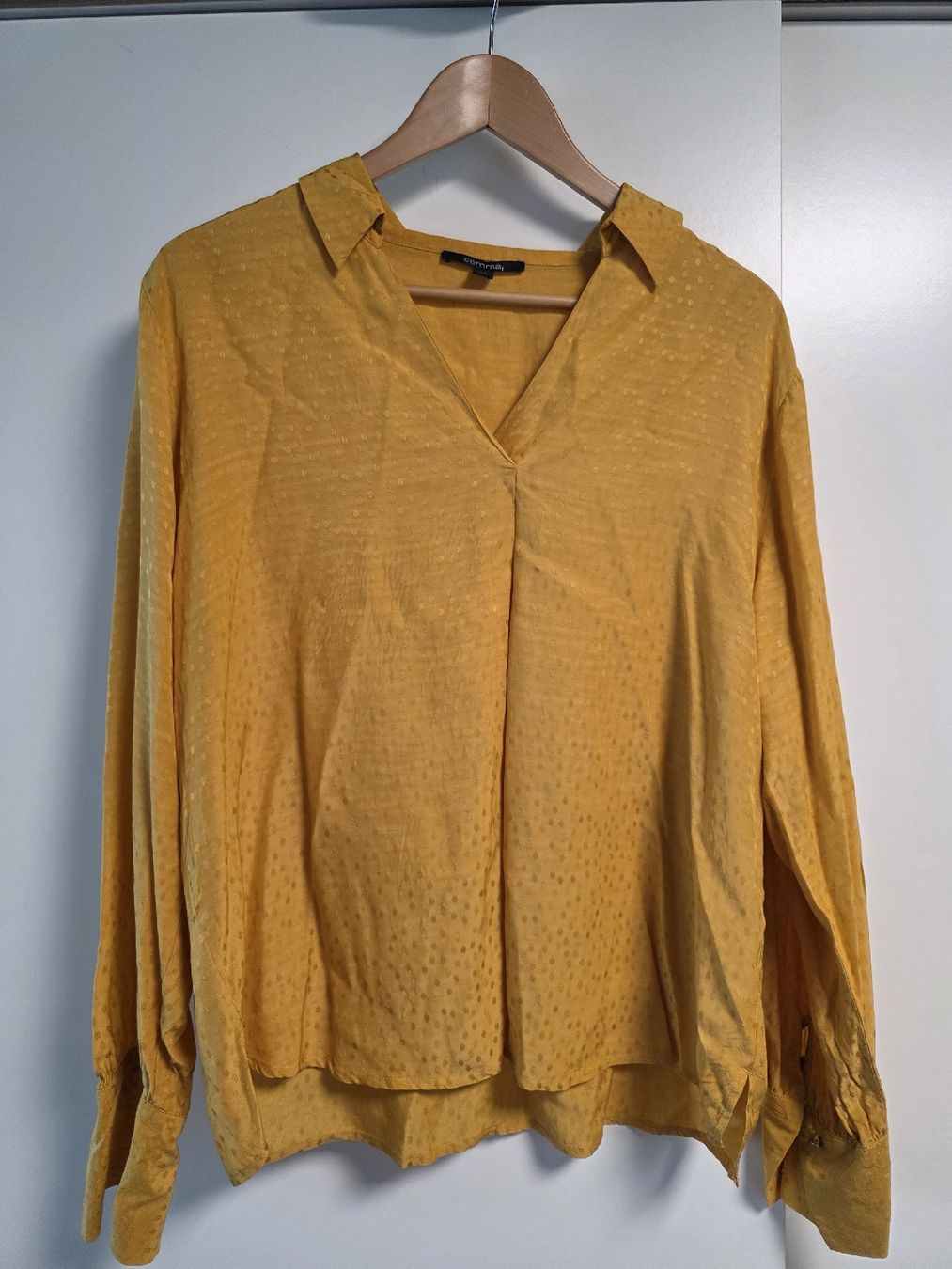Comma Camicette: Blouse yellow comma size 44 excellent condition – Usato da Volketswil venduto da mic_27b5
