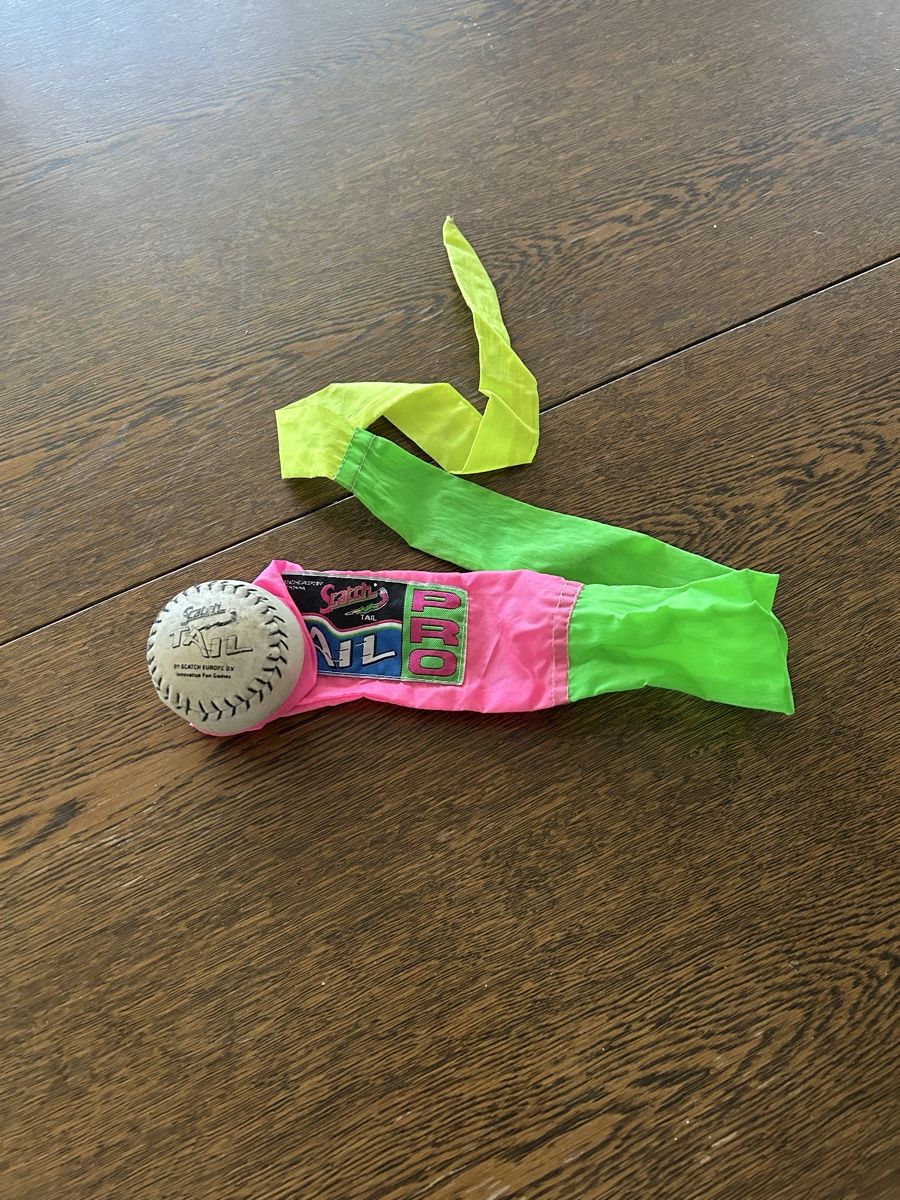 Spielzeuge: Softball Wurfspielzeug mit Tuch Grösse Einheitsgrösse gebrau – Gebraucht aus Zürich von famsoldera