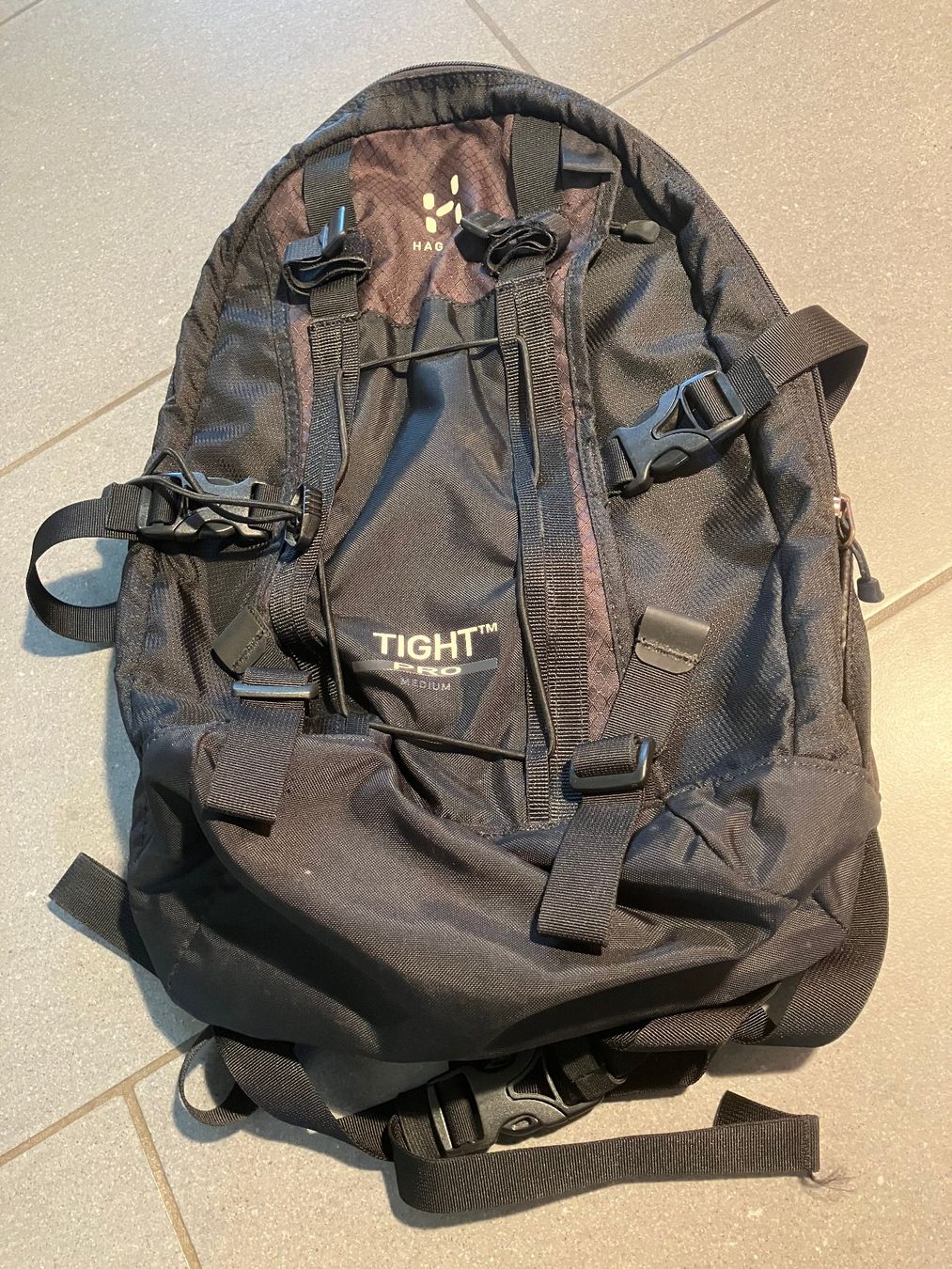 Haglöfs Zaini: Rucksack Haglöfs Tight Pro Medium schwarz – Nuovo (secondo la descrizione) da Winznau venduto da gugi2009