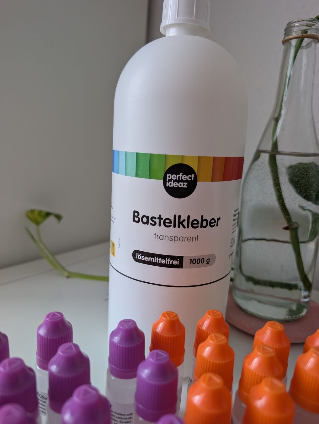 Kit bricolage: 10ml Bastelkleber Fläschchen - 100 Stk. - 0.20 CHF/Stk – Nuovo (secondo la descrizione) da Rothenburg venduto da SunnyTii 1