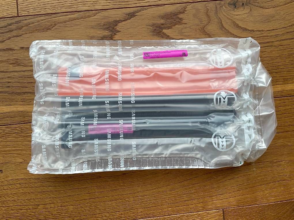 Cartucce per stampanti & toner: Samsung Tonerkartuschen Magenta  – Usato da Wangen SZ venduto da Clifton01 1