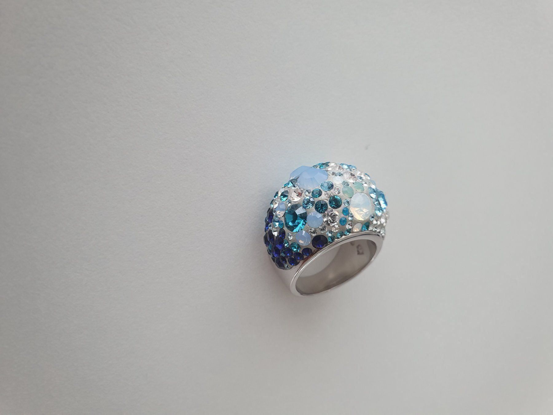 Swarovski Anelli: Swarovski ring chic multi blue – Nuovo (secondo la descrizione) da Steinmaur venduto da DS89 2