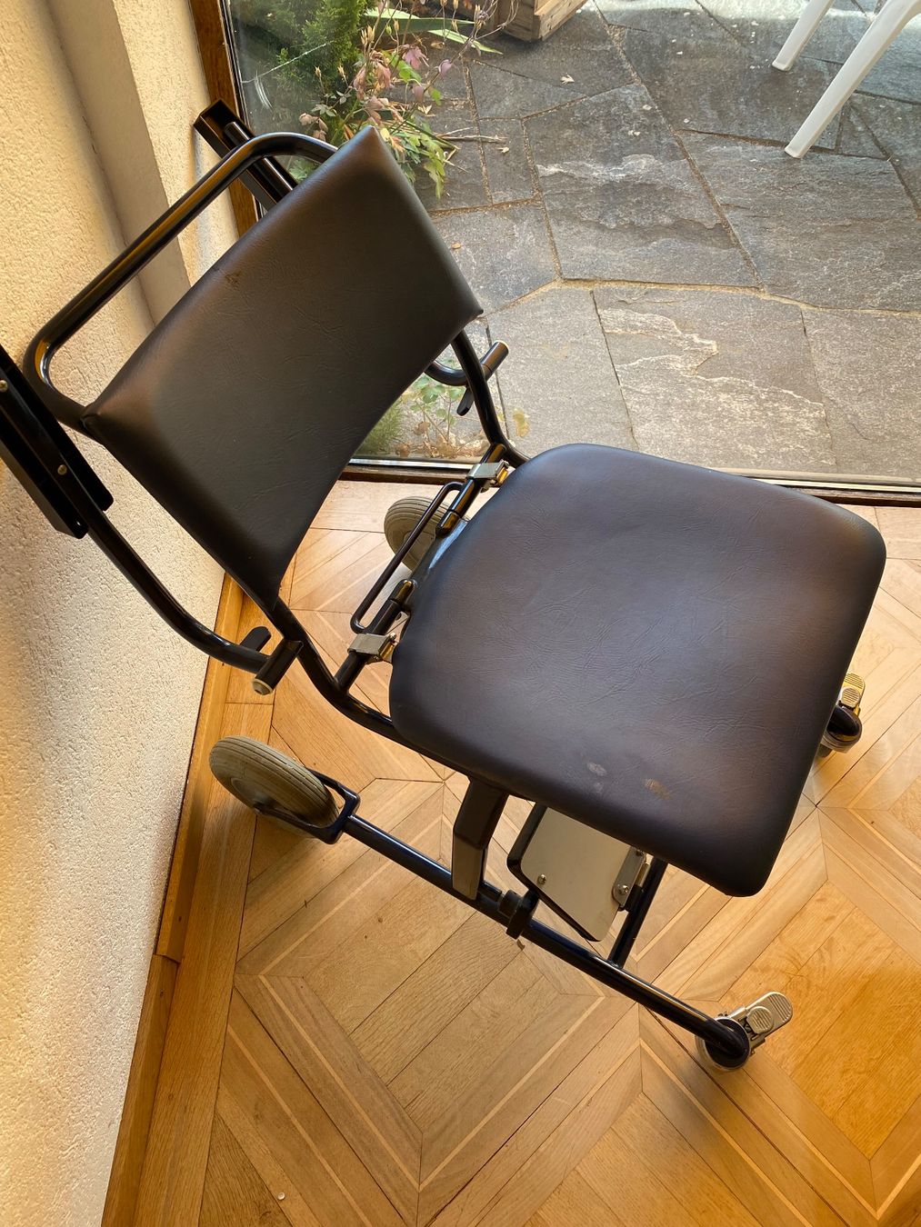 Sedie a rotelle: Rollstuhl mit WC-Sitzfunktion – Usato da Burgdorf venduto da gre_2ftz 3