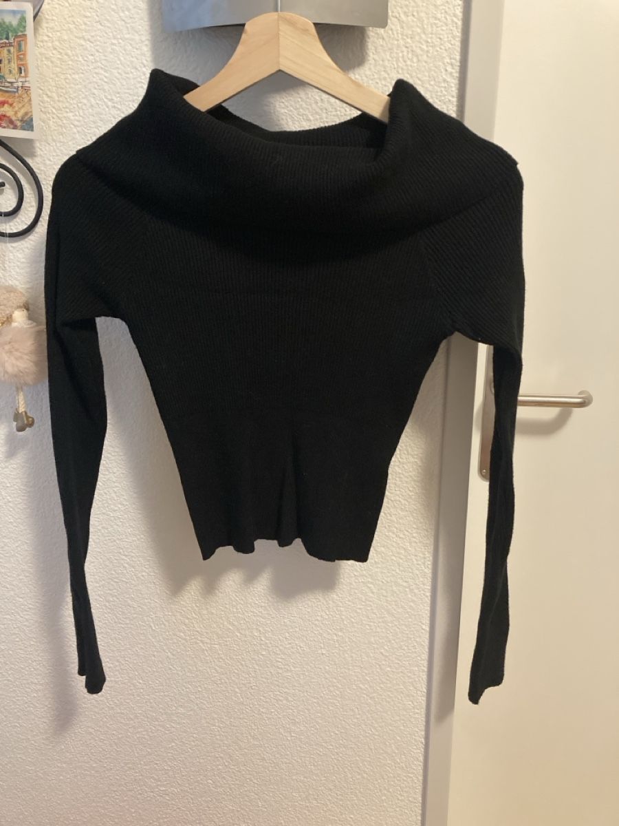 T-shirt: T-shirt mit Hals – Usato da Urtenen-Schönbühl venduto da alessibas