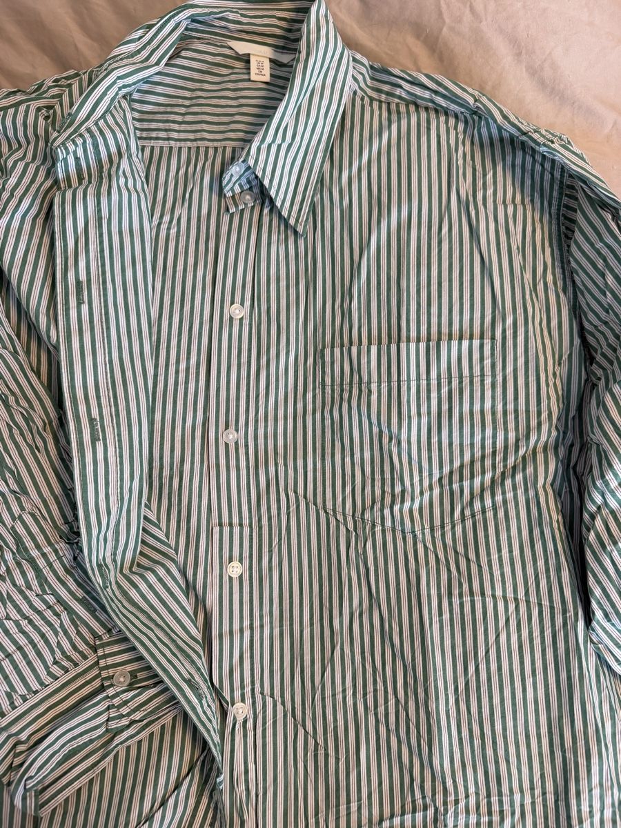 H&M Lotti di vestiti: H&M Striped Shirt & Shorts Set – Usato da Horgen venduto da Elizhadz 7