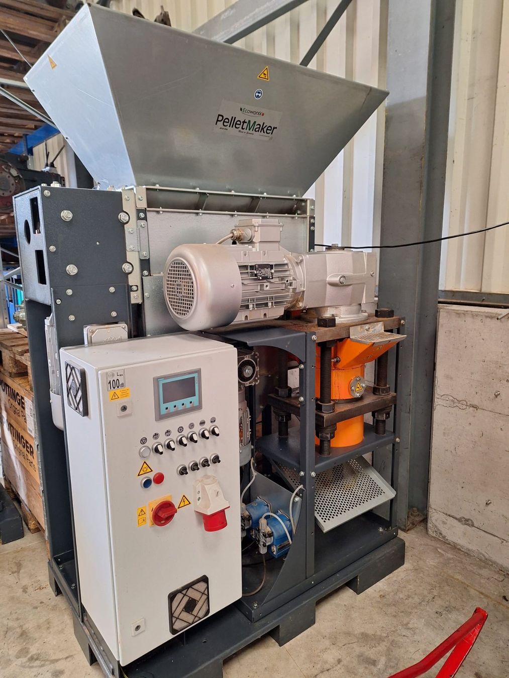 Tutte le macchine: Ecoworxx PelletMaker PM75E – Usato da Schüpfheim venduto da 210353 3