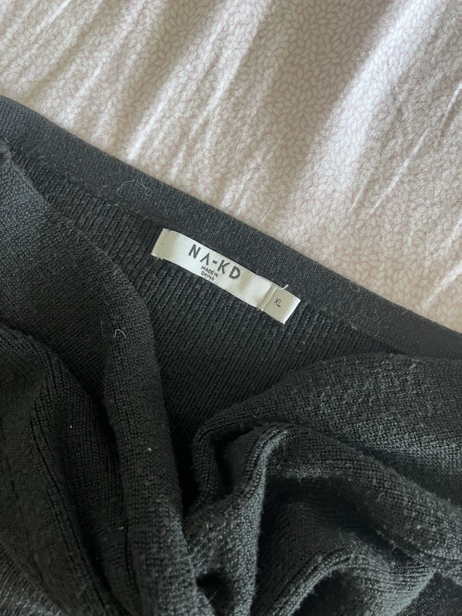 Na-kd Top: Damen Top black - Gr. XL - Marke NAKD – Usato da Tenero venduto da debsag 1