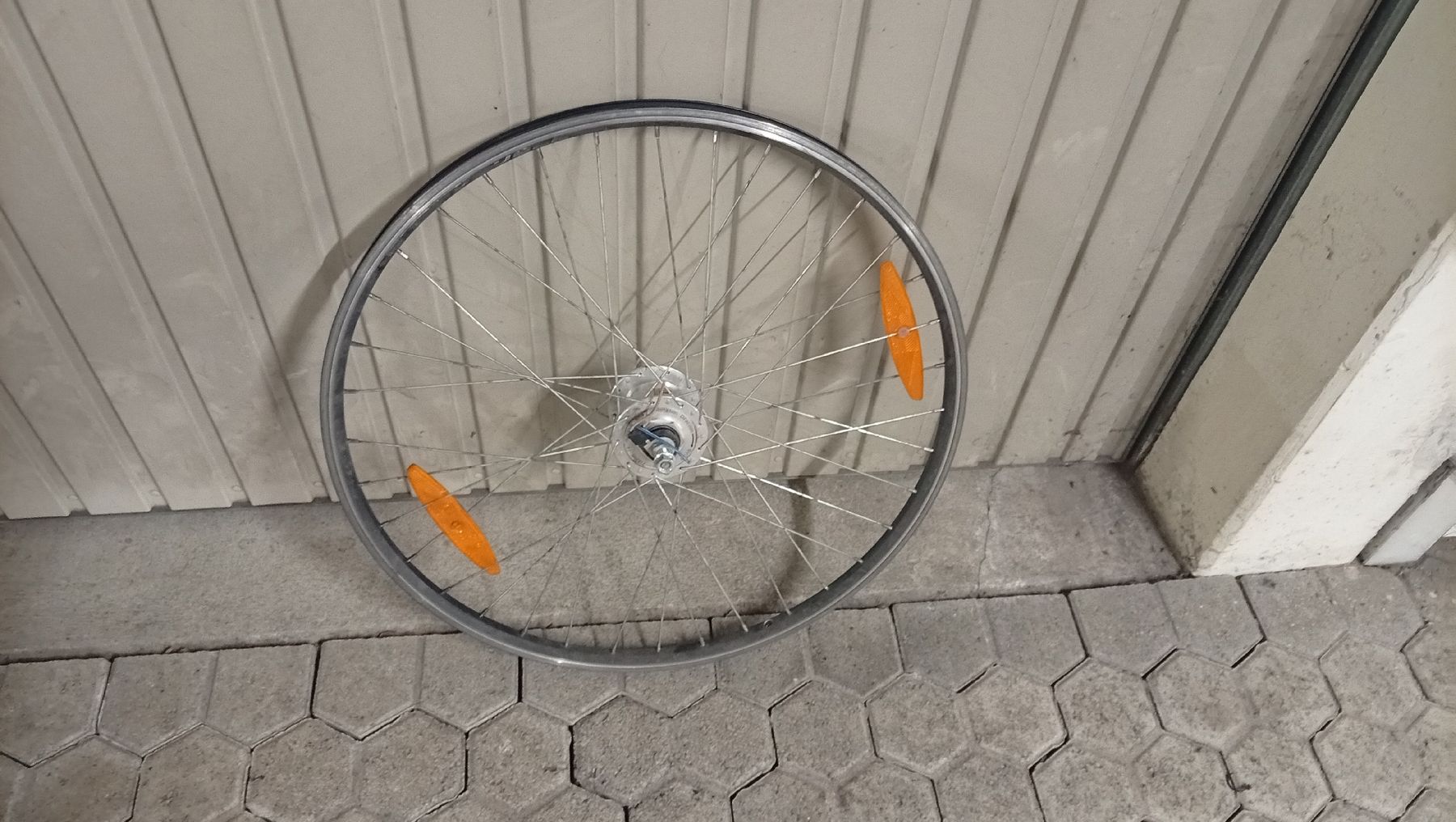 24 Zoll Vorderrad mit Nabendynamo (D'occasion) à Muri AG pour CHF 20 ...
