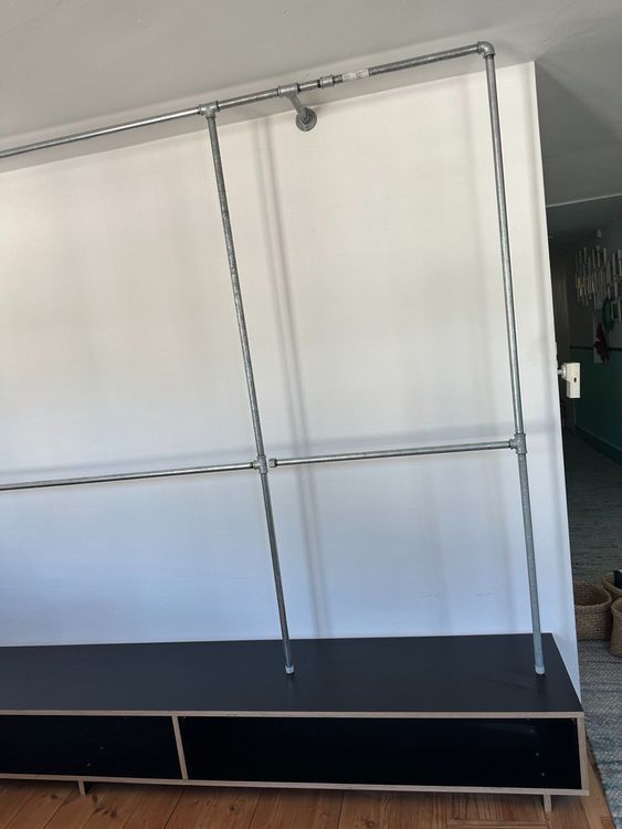 Guardaroba: Industrial Designer Garderobe – Usato da Freienbach venduto da Elenaheinz 2