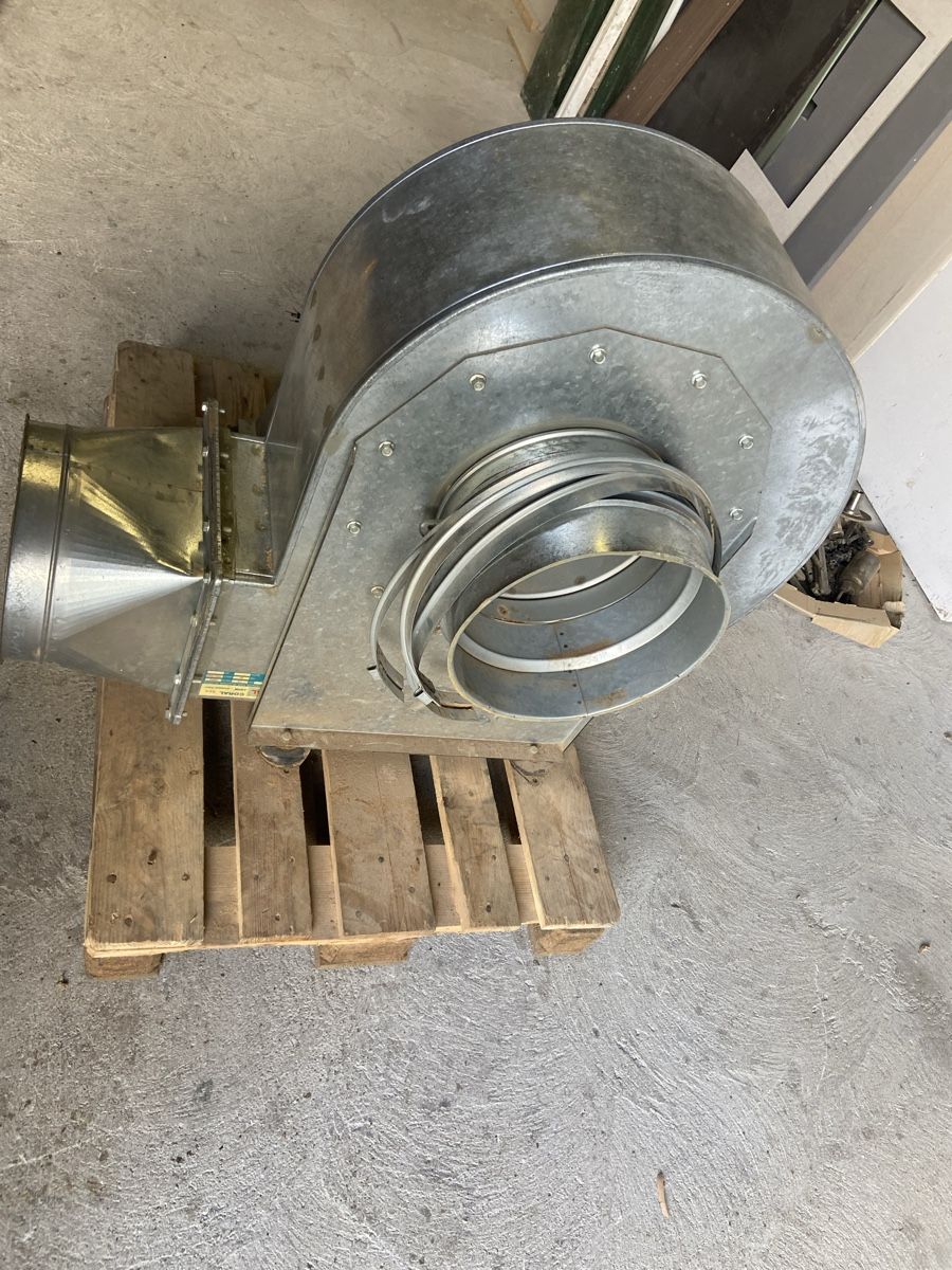 Tutte le macchine: Industrie Ventilator Abluft Gebläse Starkstrom Top! – Usato da Dübendorf venduto da ramstein66 2