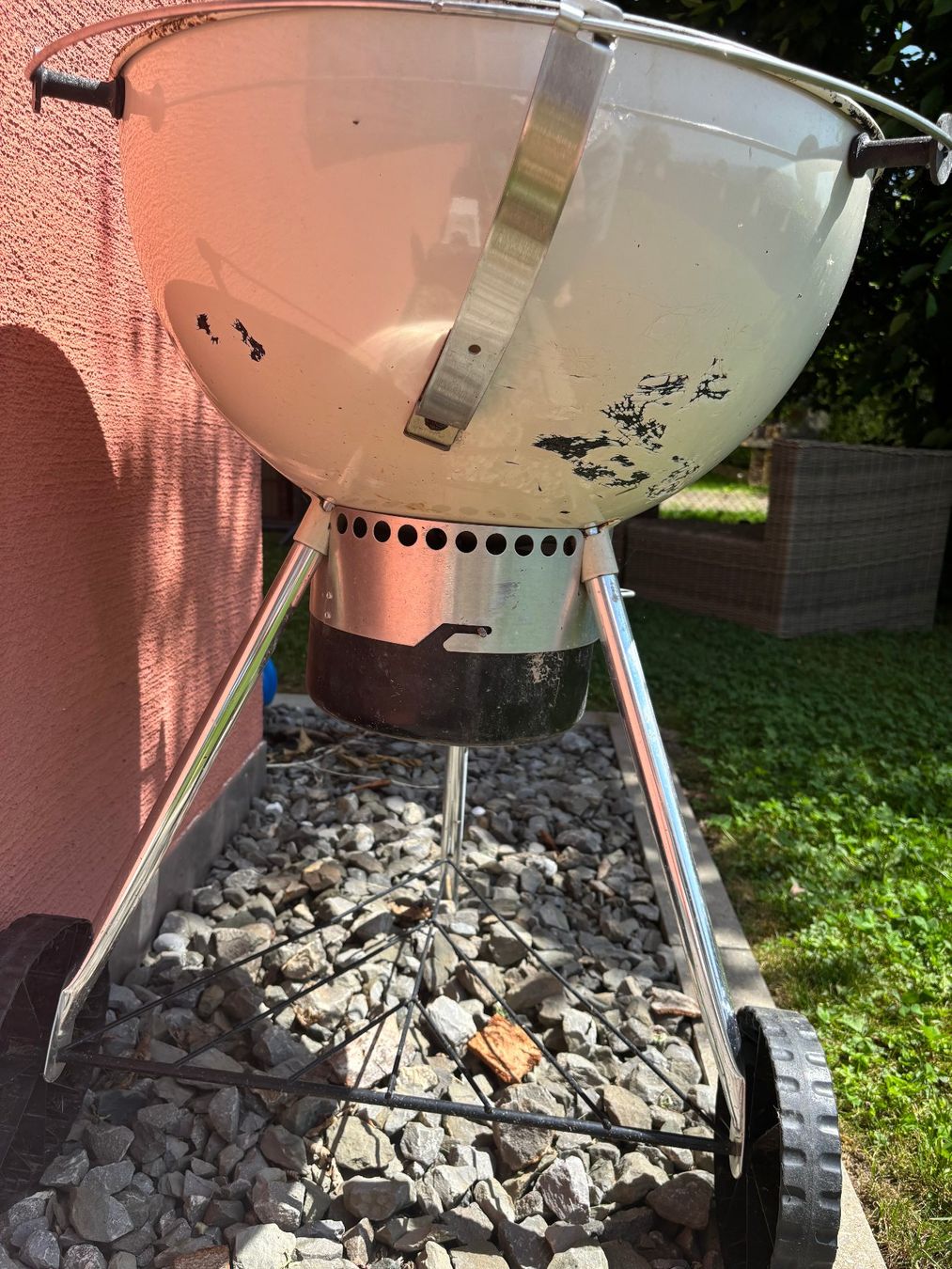 Weber Griglie: Weber Kugelgrill: Ivory, 57 cm ohne Deckel – Usato da Baar venduto da gasserp87