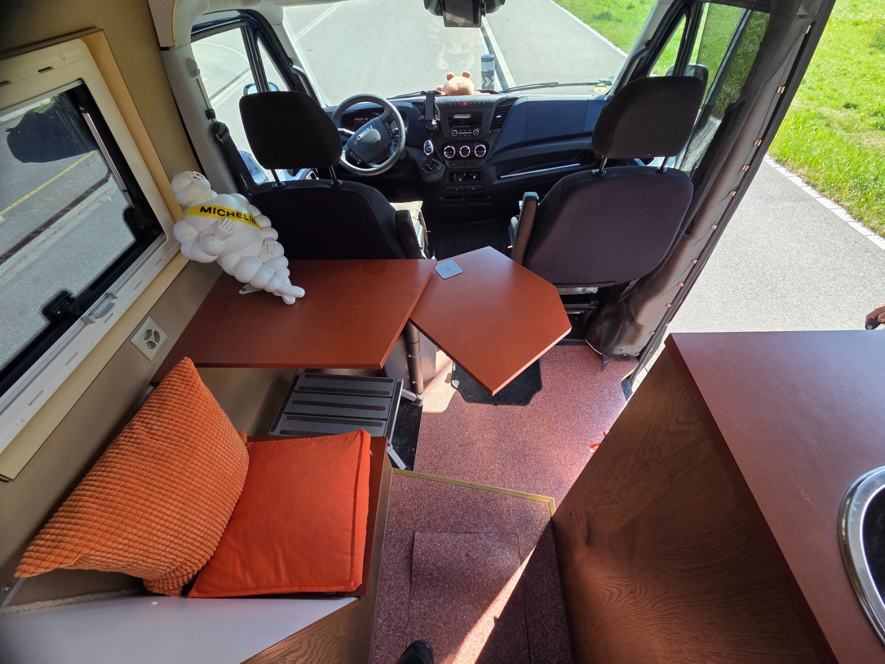 Iveco Veicoli da campeggio: Iveco Daily 35S14V Camper – Usato da Trimmis venduto da jenna01 8