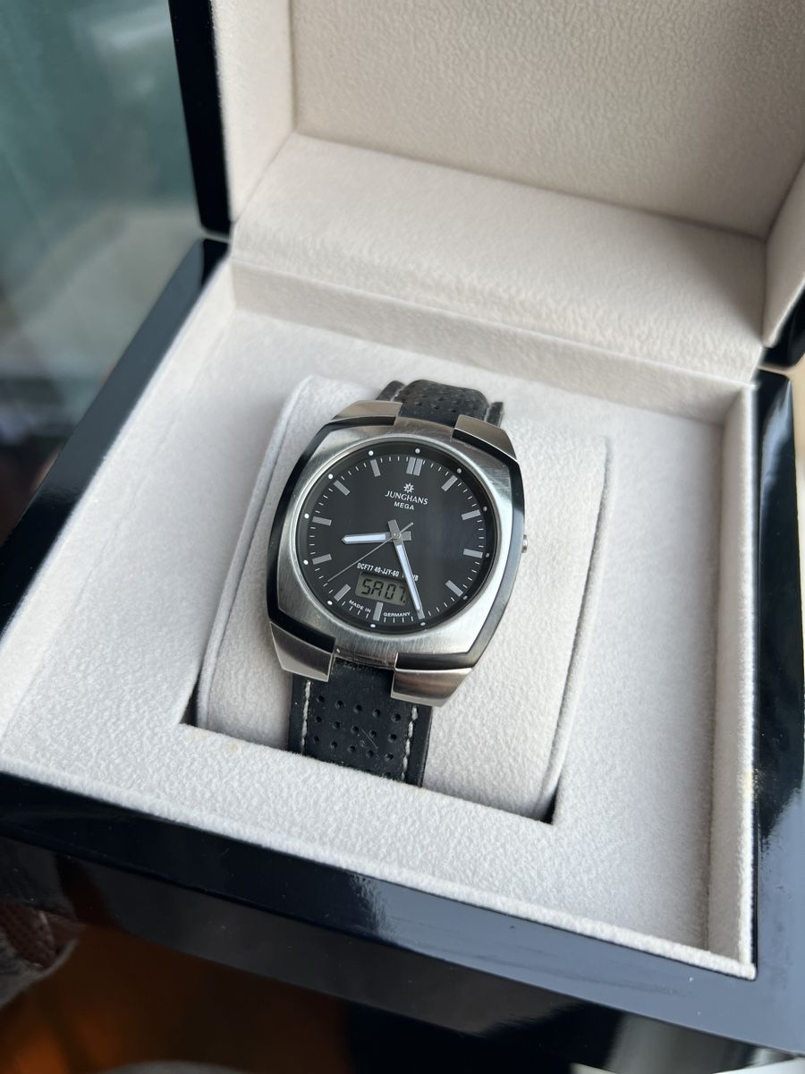 Junghans Uhren: Junghans Mega - comme neuf - homme  – Neu (gemäss Beschreibung) aus Lausanne von loi_kbd7 7