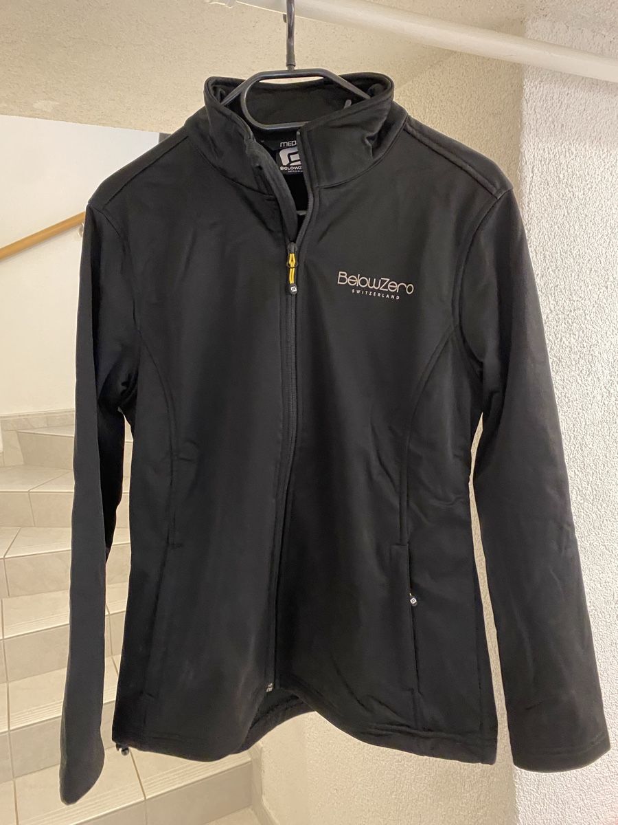 Vestes: Below Zero Jacke Gr. M schwarz – D'occasion à Villmergen par Fabiola22 4
