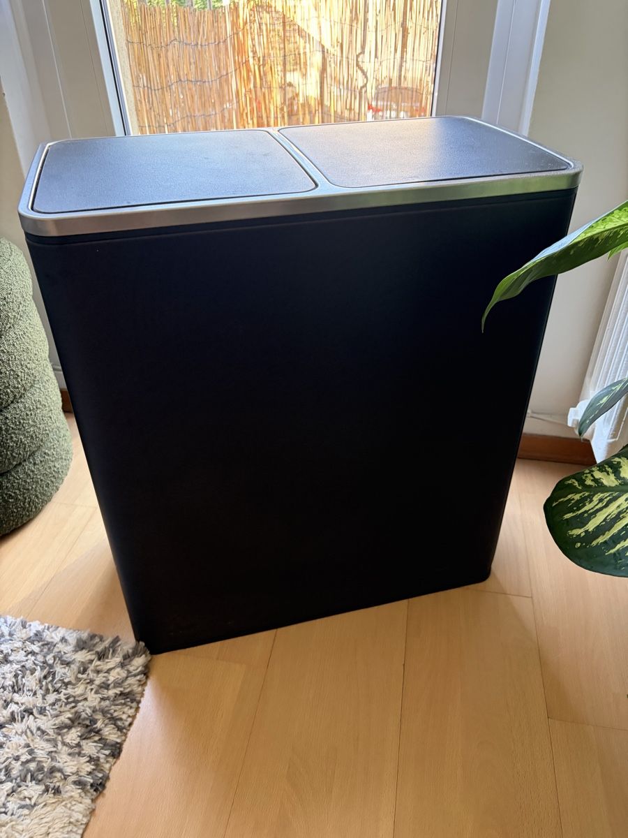 Poubelles: Trenn-Abfalleimer schwarz zwei Fächer – Neuf (Voir description) à Zürich par kis_8g7j 8