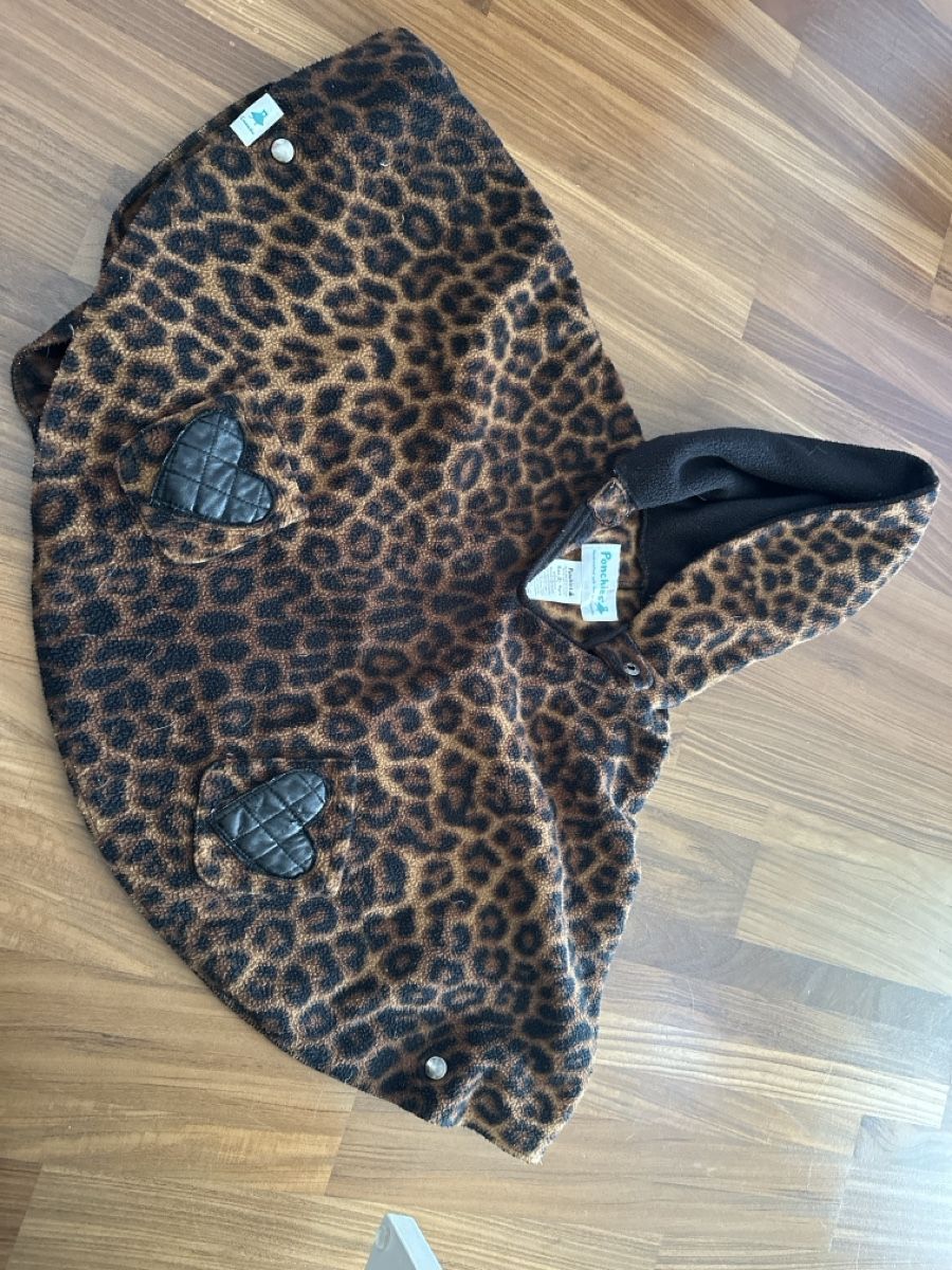 Giacche & Cappotti: Poncho Polaire Léopard Ponchies, Taille 2-4 ans – Usato da Veyras venduto da lolotte6971