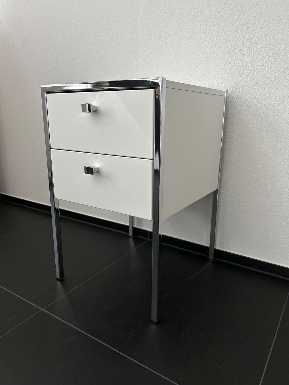 Comodini: Nachttisch ideal für Boxspringbett – Usato da Ennetbürgen venduto da xxTinixx 1
