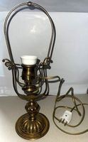 Elegante Messing Lampe, Vintage Design für gemütliches Licht