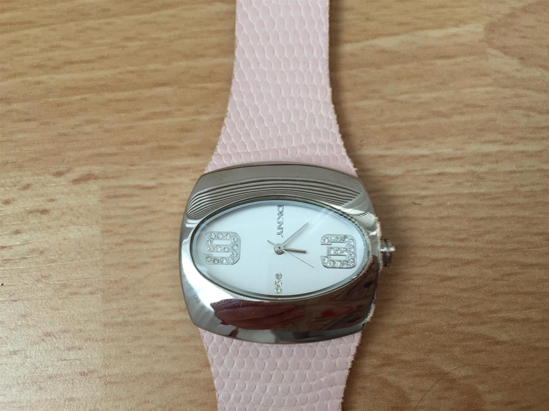 DKNY Orologi: DKNY Damenuhr – Usato da Cormagens venduto da grizli13 3