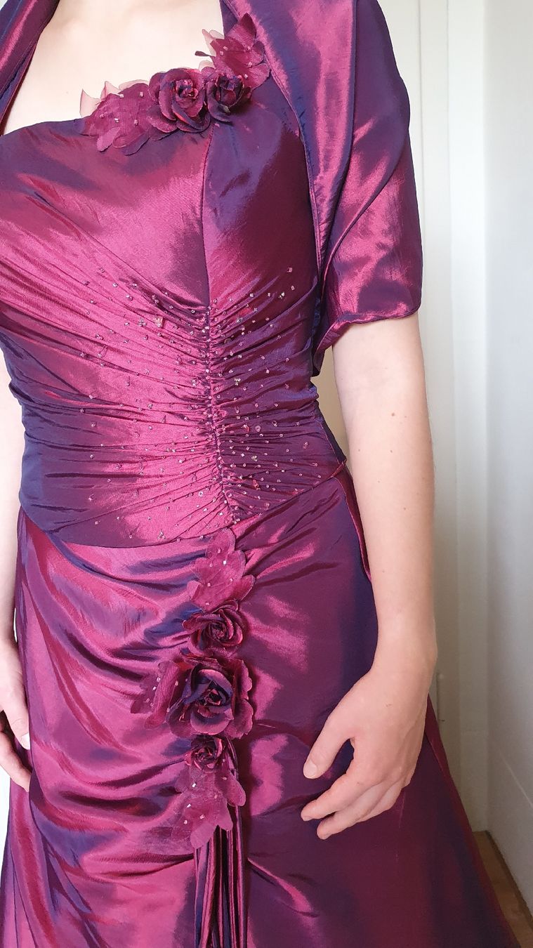 Kleider: Festkleid/ Brautführerinnen- Kleid – Gebraucht aus Tenniken von sina8680 1