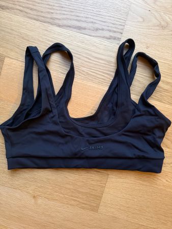 Skims Double Strap Scoop BH in L
