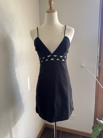 Schwarzes Sommerkleid - Größe S Robe d'été noire - Taille S
