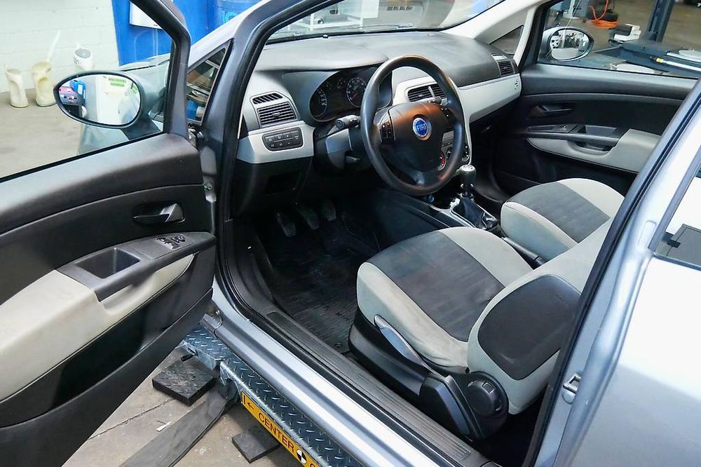 Fiat Autos: Fiat Punto 1.4 16V 95 – Gebraucht aus Frick von sandro_martin 5