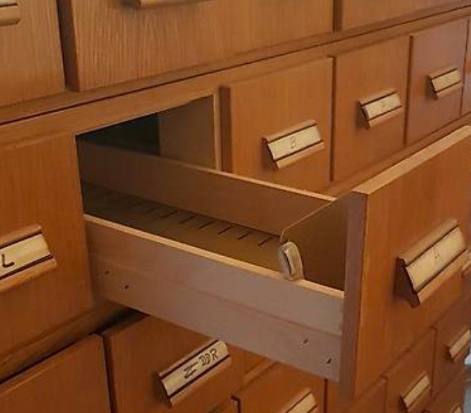 Armadi: Modulares Schubladenmöbel // Karteisystem // 9 Elemente – Usato da Schinznach-Dorf venduto da mix 2