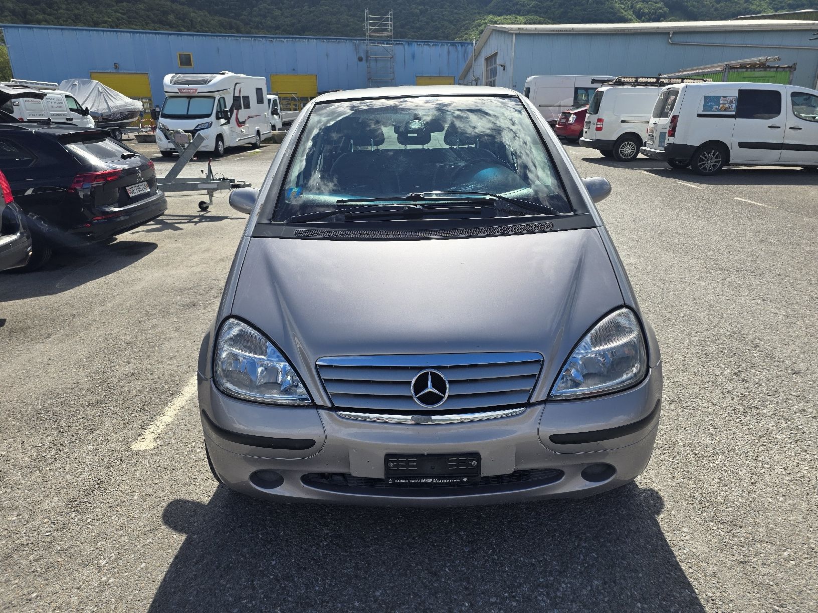 Mercedes-Benz Automobili: Mercedes-Benz A190 – Usato da Montreux venduto da PremerlServices 1