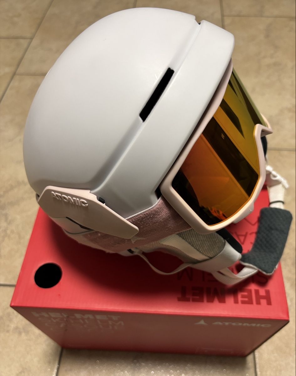 Atomic Caschi: ATOMIC Count Combo Mädchen Skihelm + Brille – Usato da Egerkingen venduto da Kaempfer1 1