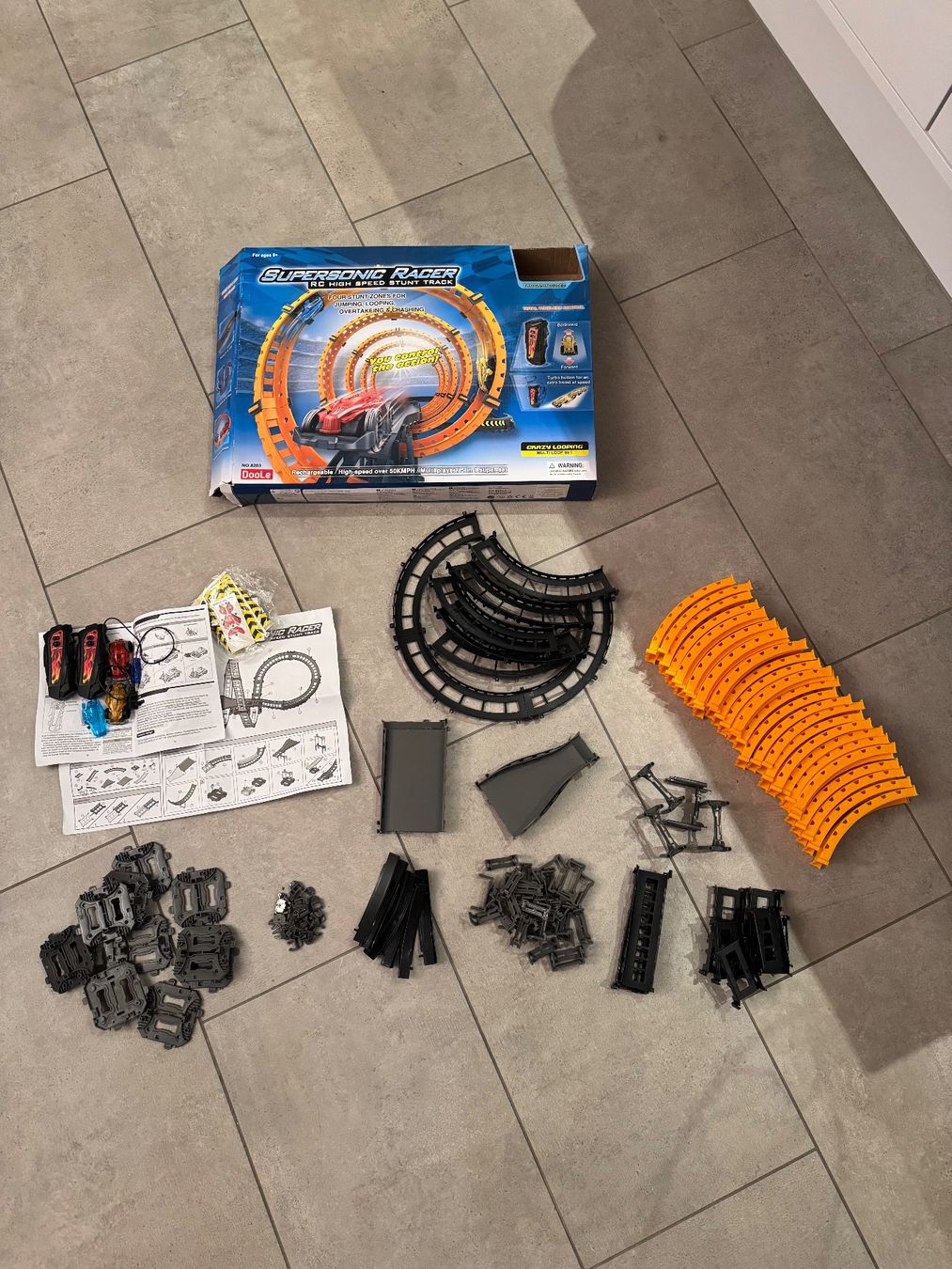 Giocattoli: Super sonic racer RC high speed stunt track – Usato da Hildisrieden venduto da lau_hxg8
