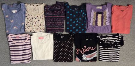 11 Mädchen-Langarmshirts Grösse 110/116
