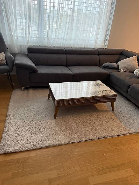 Tische: Moderner Couchtisch + TV-Möbel Set  top Zustand – Gebraucht aus Hunzenschwil von Max10 3