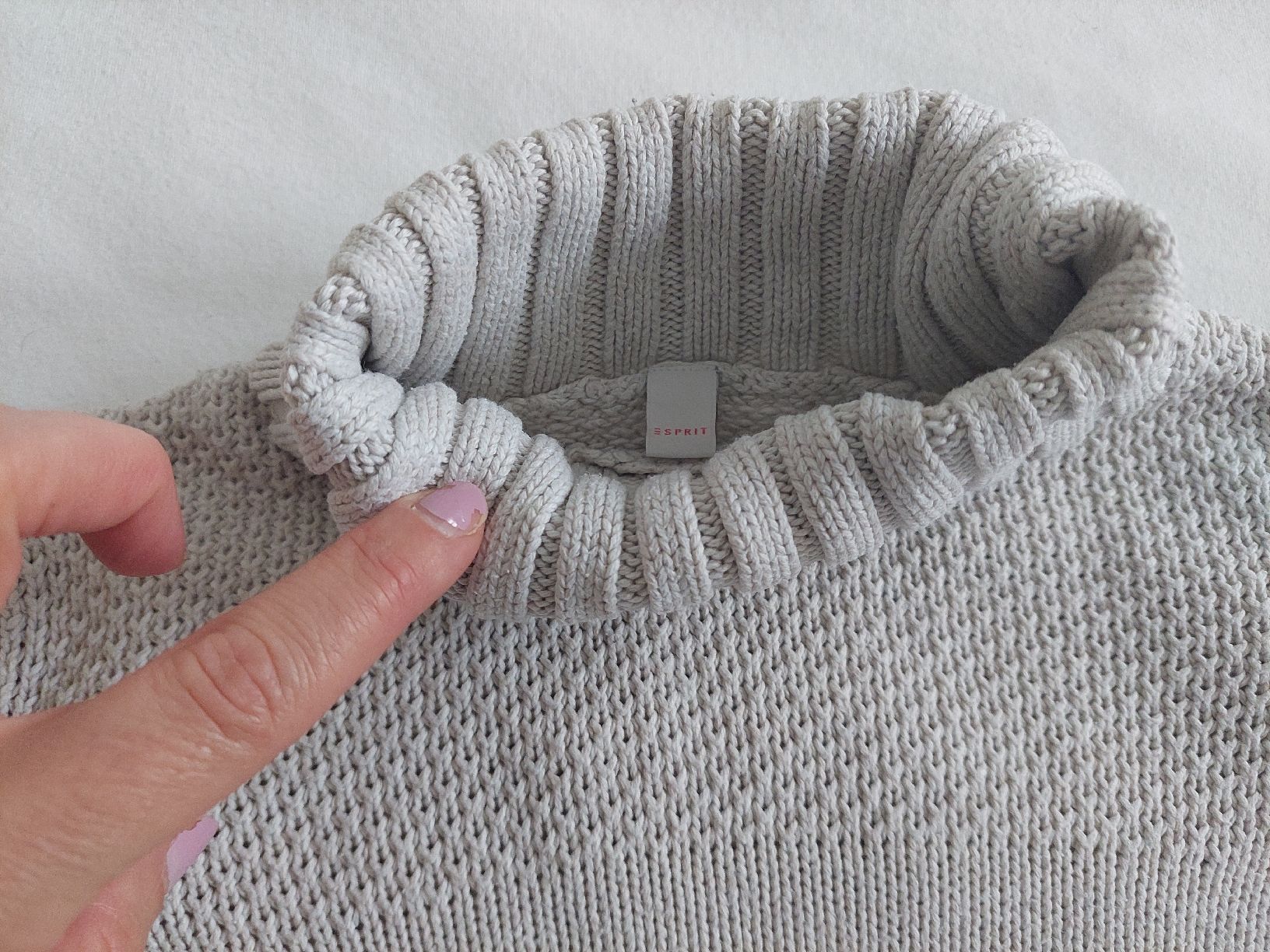 Esprit Maglioni & Felpe: esprit Rollkragen Pullover Gr. 104/110 – Usato da Flims Dorf venduto da Truemorish 2
