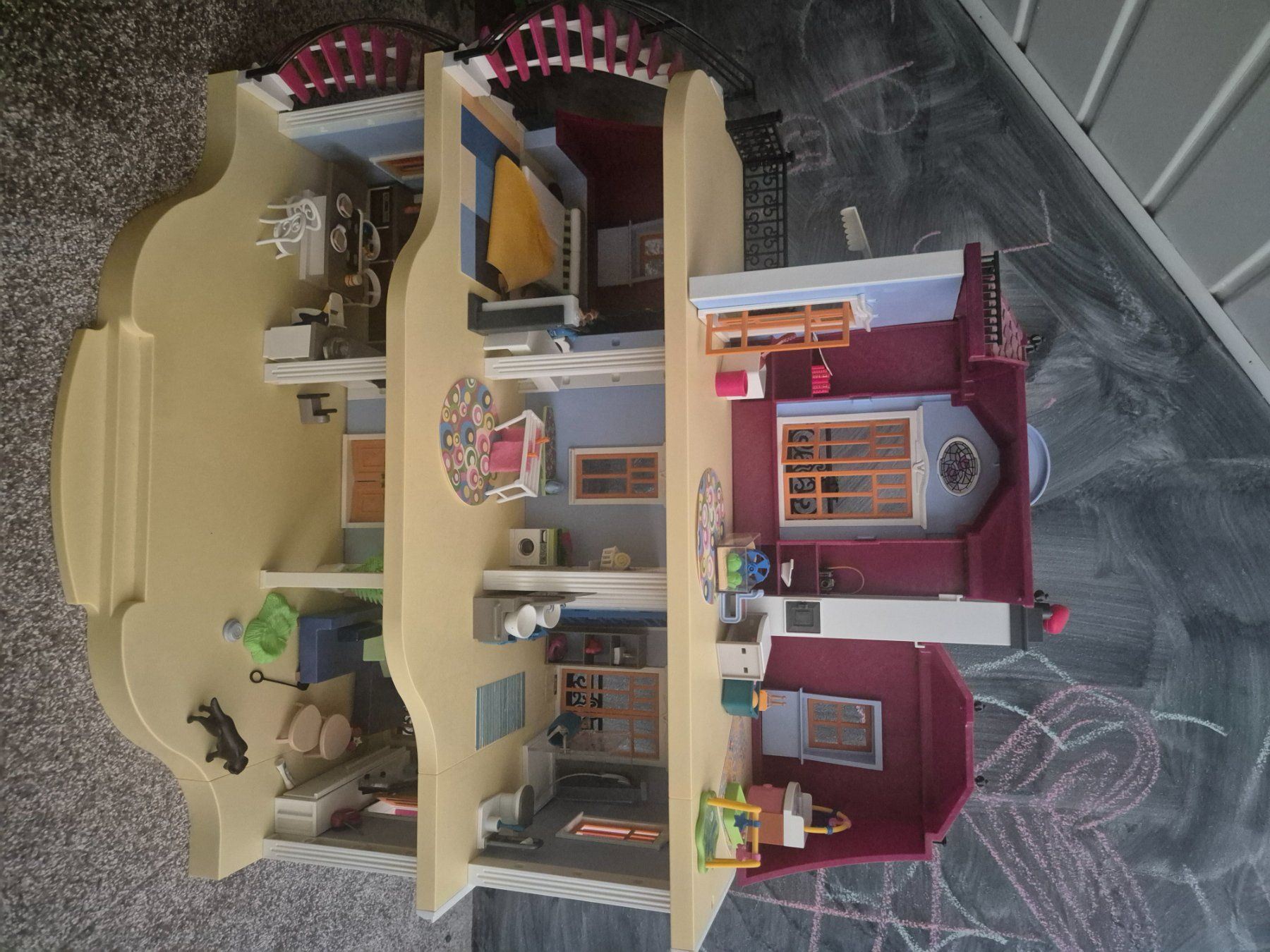 Playmobil Casette per bambini: Grande maison Playmobil – Usato da Belmont sur Lausanne venduto da doudounette03 1