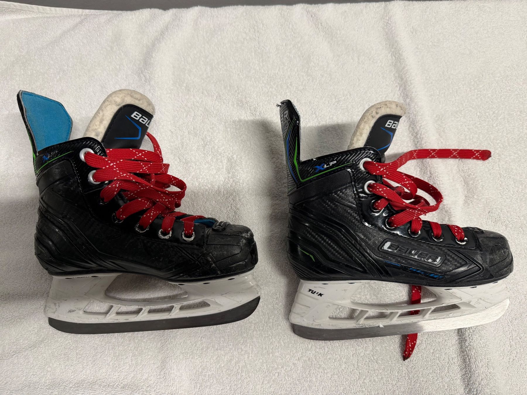 Bauer Pattini da ghiaccio: Eishockeyschlittschuh Bauer XLP YTH 12 – Usato da Gerzensee venduto da JaLe14 1