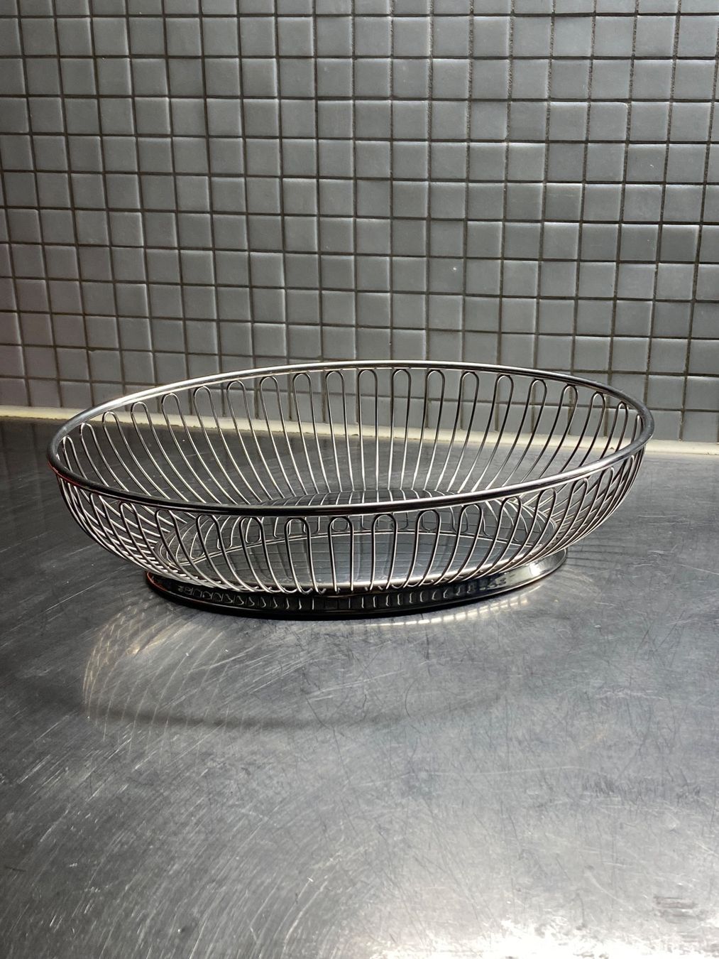 Alessi Küchengeräte: Set Alessi Brotkorb 28x20cm – Gebraucht aus Solothurn von BORGHAGEN 7
