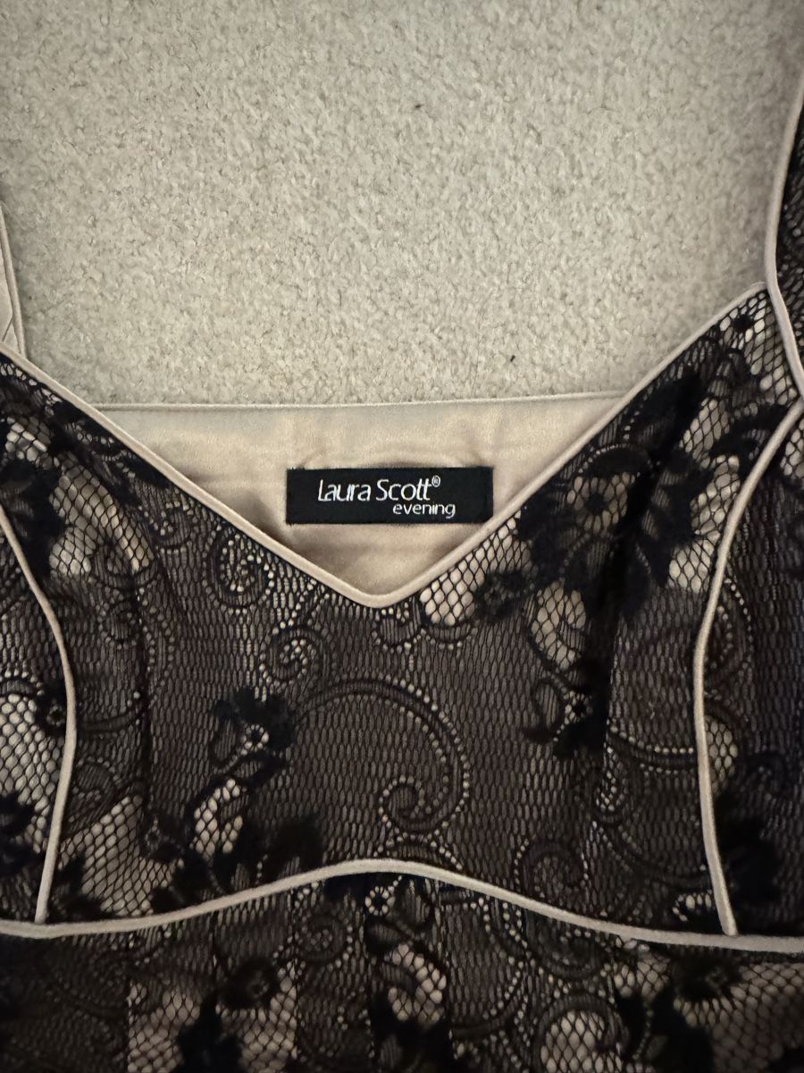 Vestiti: Kleid Laura Scott Evening – Usato da Binz venduto da kratzer01 1