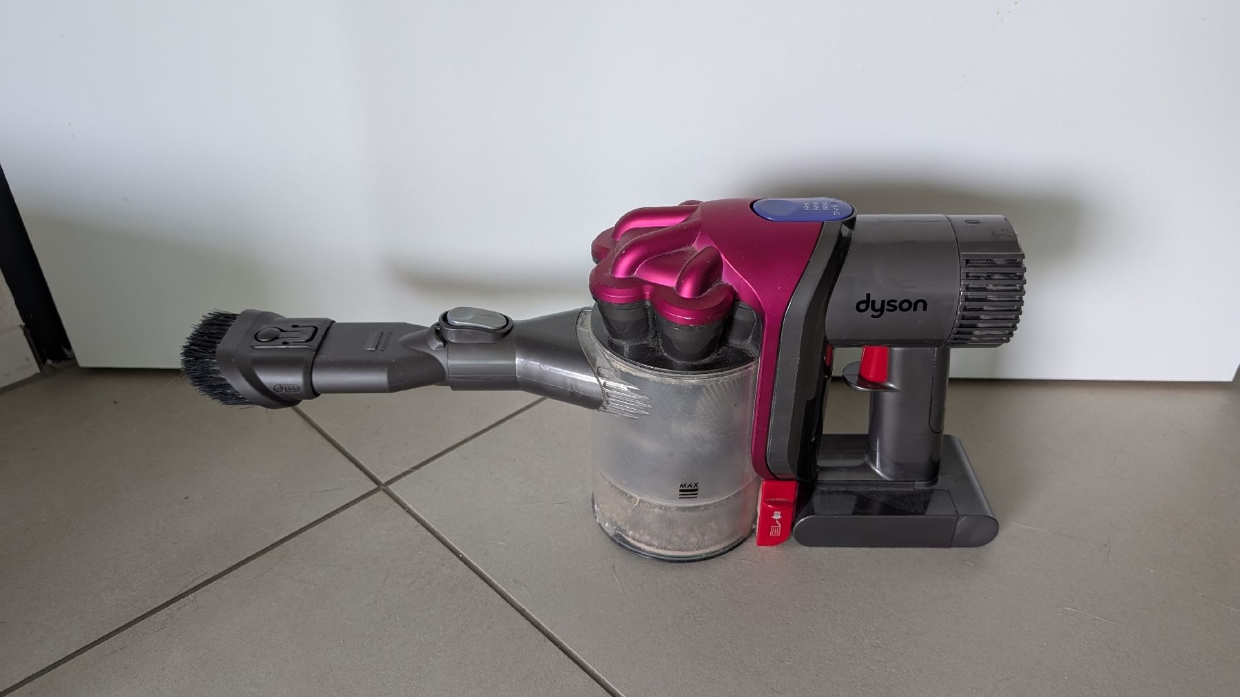 Dyson Aspirapolveri & Accessori: Dyson Staubsauger – Usato da Winterthur venduto da robin1314