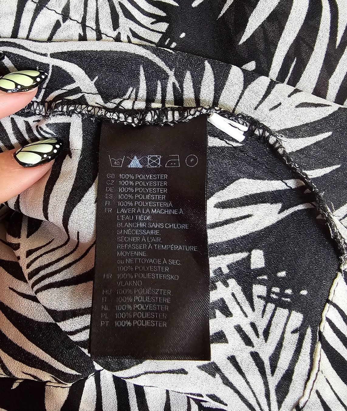 H&M Tuniche: Tunika Gr. 38 H&M gemustert neuw. – Nuovo (secondo la descrizione) da Füllinsdorf venduto da Sunnebliemli7 3