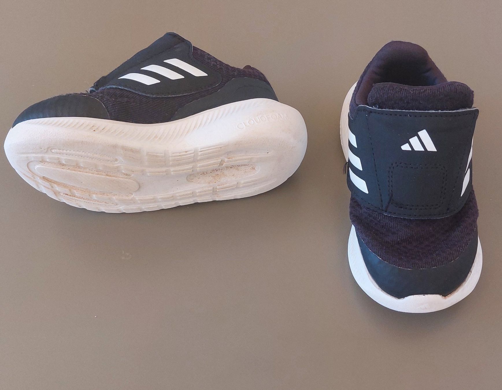 Adidas Scarpe per ragazzi: Adidas Kindershue Grösse 23 – Usato da Adliswil venduto da JulienCycling 1